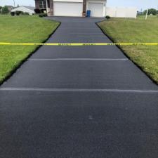 Asphalt-Sealcoating-with-GSB-88 0